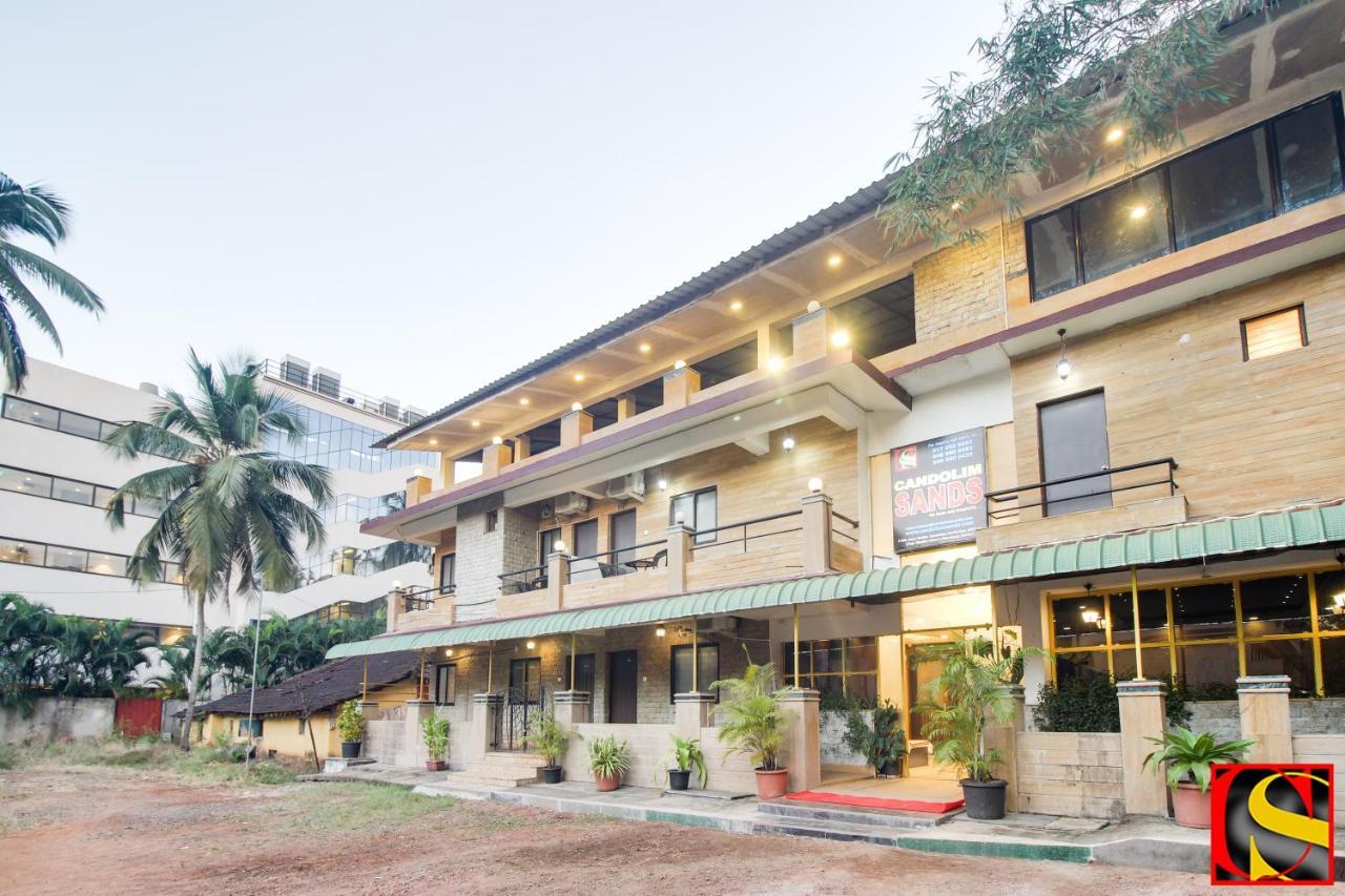 Отель Candolim Sands Экстерьер фото